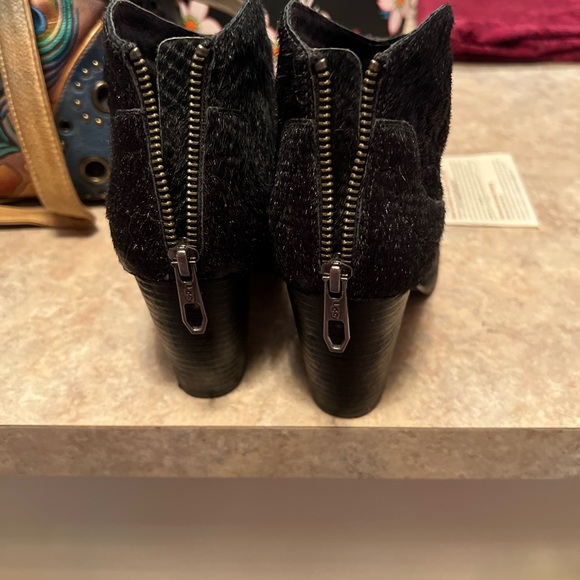 Ugg  booties - Picture 2 of 7